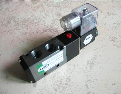 4V-210/310/410/电磁阀